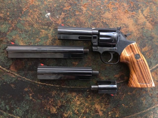 Revolver 4 canons