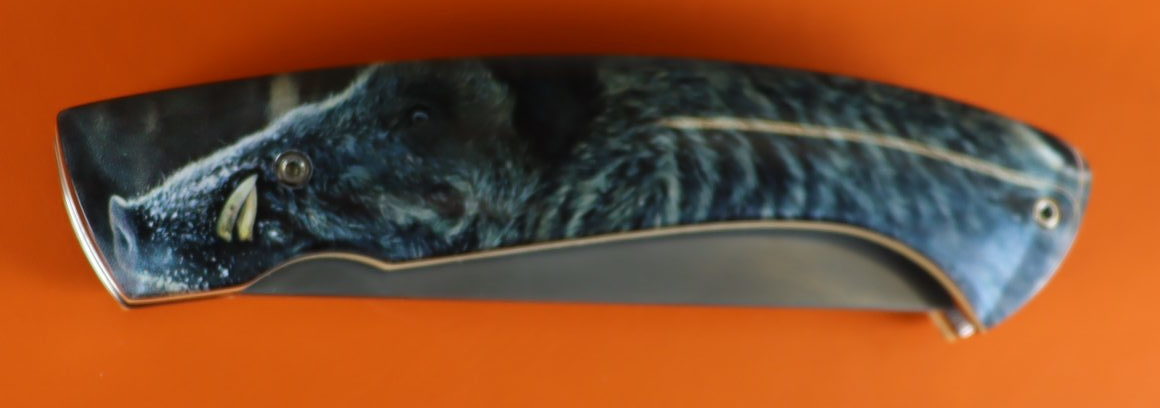 couteau représentation sanglier