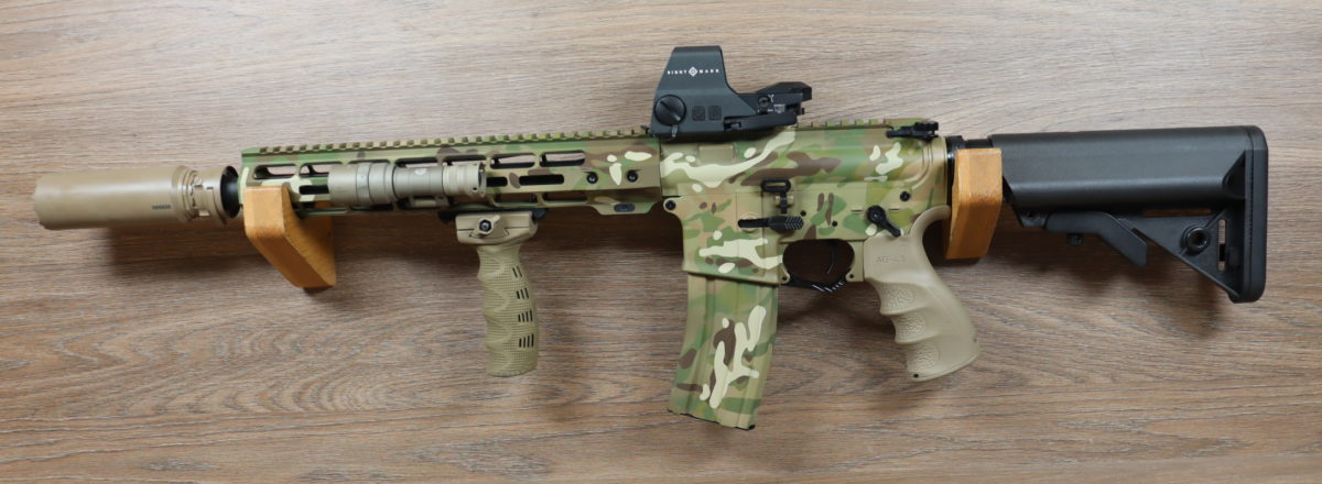 AR15 MC + Lampe + Silencieux  + Point rouge