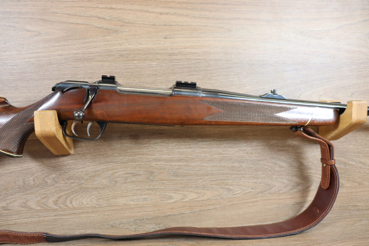 Classic avec point rouge Aimpoint Hunter