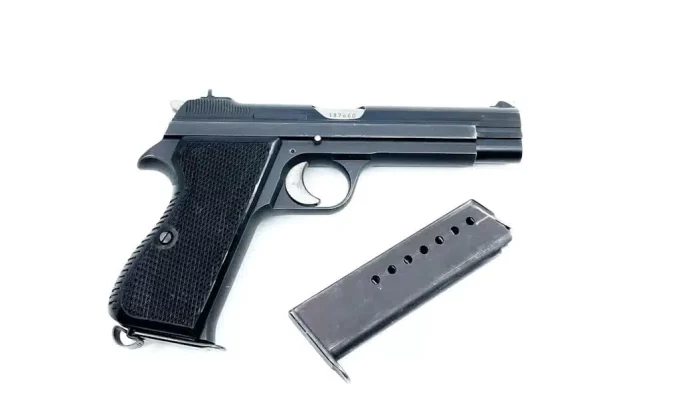 Précommande : Il sera tenu compte du ” premier arrivé premier à choisir son exemplaire ” Quantité limité 2* Magasins Prix dégressif : 1* 890.- 2* 790.- 3* 690.- Etat variable, livraison fin septembre. ( Photo non contractuelle )